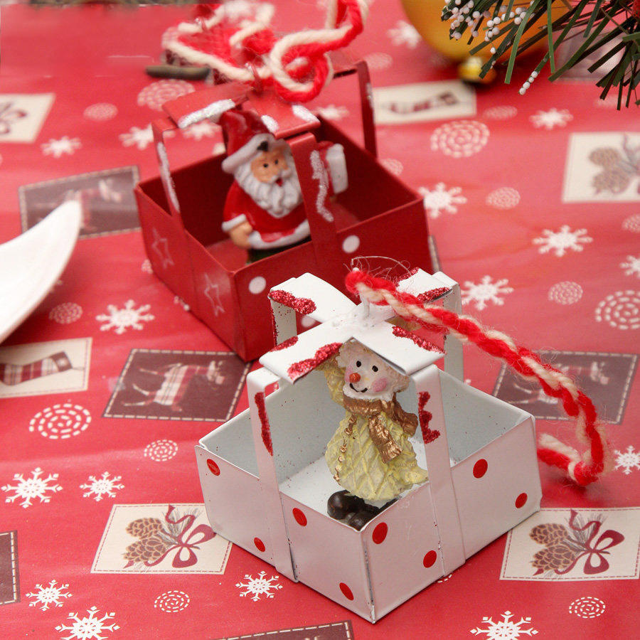2022 Personalized Home Decor Various Metal Swinging Santa Gift Box Bird Christmas Tree Ornaments