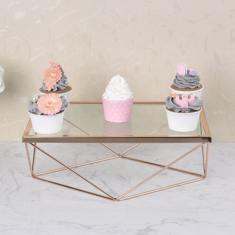 Nordic Minimalist Style Round Dessert Tray Hotel Restaurant Iron Metal Wedding Gold 3 Tier Cake Stand