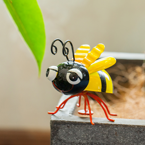 Hot Selling Products Funny Bee Decoration Fridge Magnet For Windows