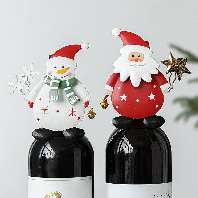 2022 New Santa Snowman Small Wine Bottle Metal Pendant For Christmas Table Gift Decorations