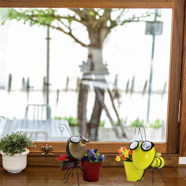 Metal Ladybug Solar Light Flower Plant Pot for Home Garden Ornament Decoration