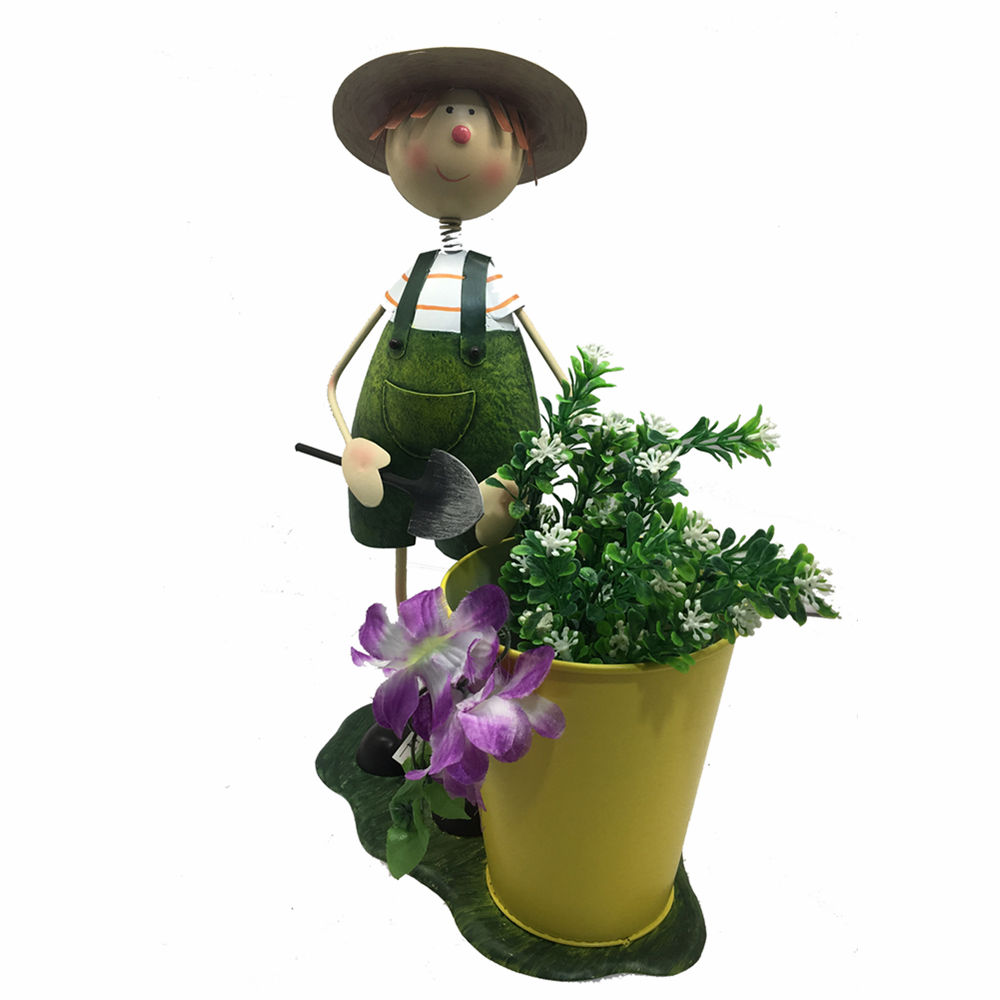 Handmade Durable Metal Craft Garden Decoration Boy and Girl Flower Pot for Outdoor Ornament