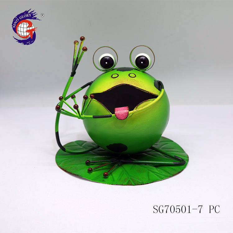 Cute Animal Metal Garden Decor Ornaments Green Smart Yoga Frog Statues For Outdoor and Indoor