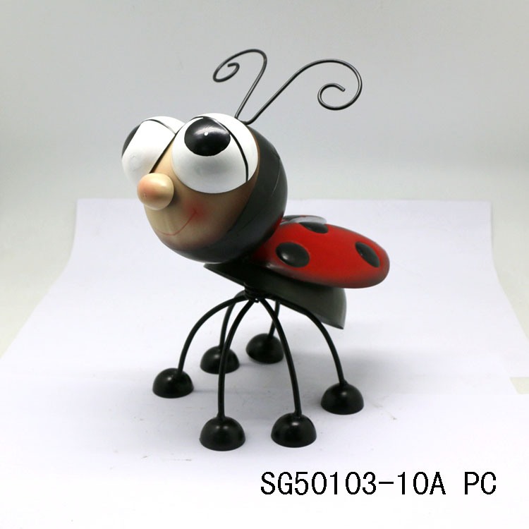 Moving Body Metal Ladybug Figurines Ornaments For Garden Decor