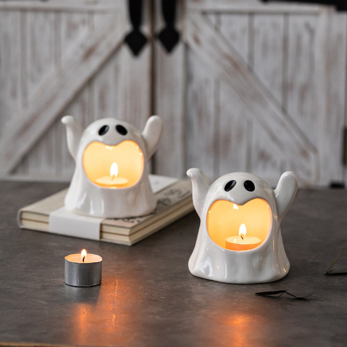 Hot Sale Halloween Ceramic Ghost Candlestick Utensil Ornament Home Desktop Aromatherapy Candle Holder Container Wholesale